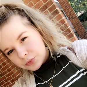 Meet your Posher, Brianna